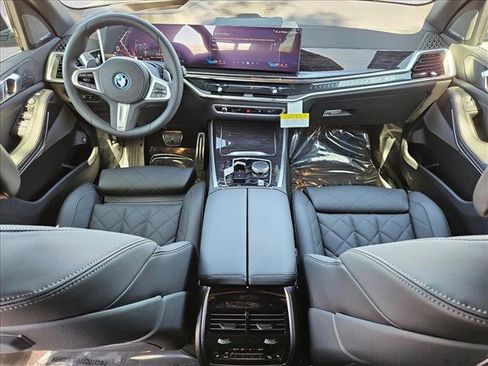 New 2026 BMW X5 xDrive50e image 18