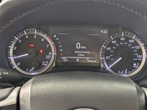 Used 2023 Toyota Highlander XLE image 18