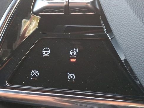 New 2026 Cadillac Lyriq Signature Sport AWD/4WD image 14