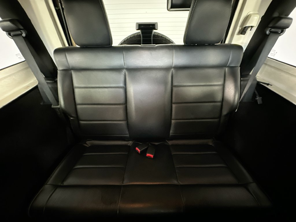 Used 2012 Jeep Wrangler Sahara w/ Connectivity Group AWD/4WD image 13