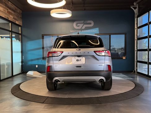 Used 2022 Ford Escape SE w/ Cold Weather Package AWD/4WD image 4