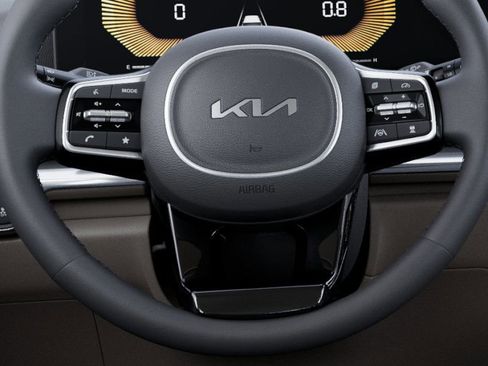 New 2026 Kia Carnival FWD image 22