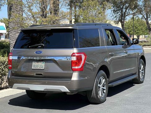 Used 2019 Ford Expedition Max XLT RWD image 15
