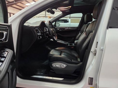 Used 2016 Porsche Macan S image 57