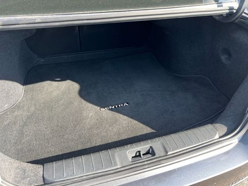 Used 2025 Nissan Sentra SV image 31