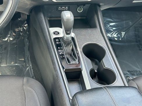 Used 2025 Nissan Altima 2.5 SV FWD image 19