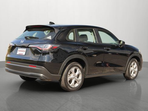 Used 2023 Honda HR-V LX image 7
