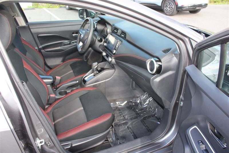 Used 2024 Nissan Versa SR FWD image 10