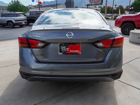 Used 2022 Nissan Altima 2.5 S w/ Driver Assist Package FWD image 7