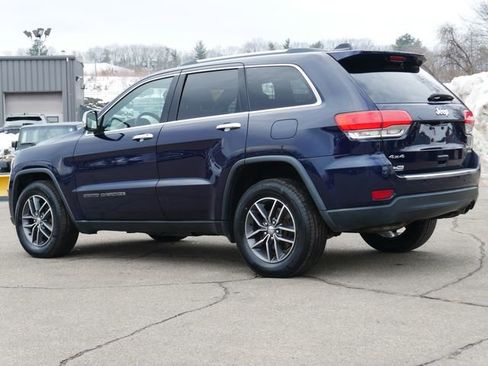 Used 2017 Jeep Grand Cherokee Limited image 4