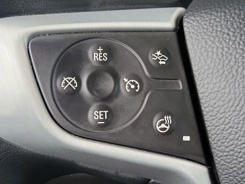 Used 2024 GMC Terrain SLT image 8