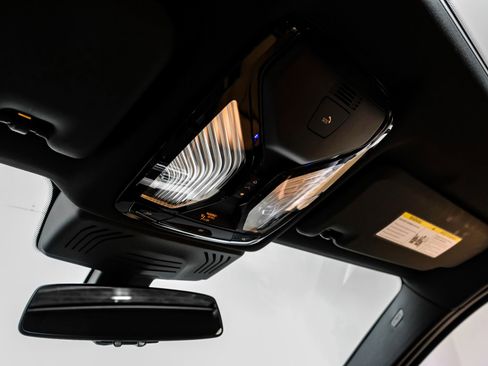 Used 2025 BMW X4 xDrive30i image 34