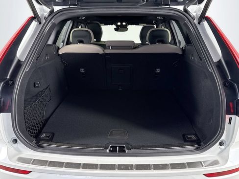 New 2026 Volvo XC60 T8 Plus w/ Protection Package Premier AWD/4WD image 25