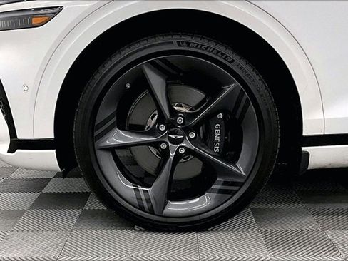 Used 2026 Genesis GV70 3.5T Sport Prestige image 9