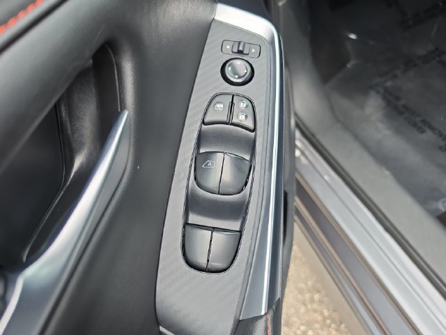 Used 2025 Nissan Sentra SR FWD image 14