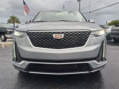 Used 2024 Cadillac XT6 Premium Luxury FWD image 3