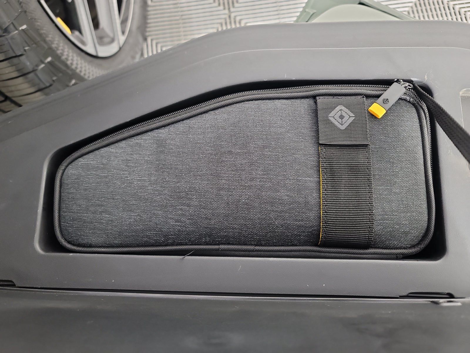 Used 2023 Rivian R1T Launch Edition AWD/4WD image 32