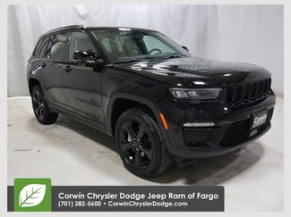 New 2025 Jeep Grand Cherokee Limited w/ Black Appearance Package 360° Tour