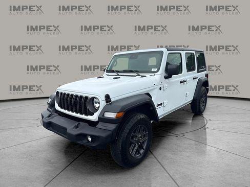 Used 2025 Jeep Wrangler Unlimited Sport AWD/4WD image 1