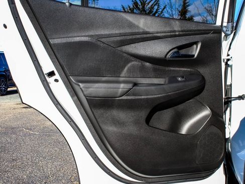 Used 2024 Buick Envista Sport Touring w/ Convenience I Package image 11