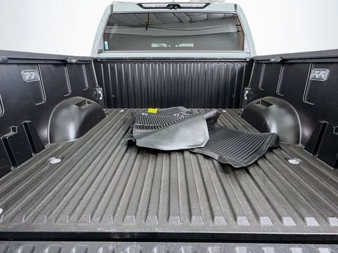 Certified 2025 Toyota Tundra Limited AWD/4WD image 27