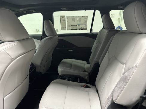 Certified 2026 Lexus TX 350 AWD w/ Technology Package image 32