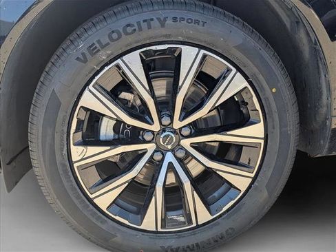 Used 2024 Volvo XC60 B5 Core w/ Protection Package Premier AWD/4WD image 22