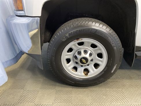 Used 2015 Chevrolet Silverado 2500 W/T image 46