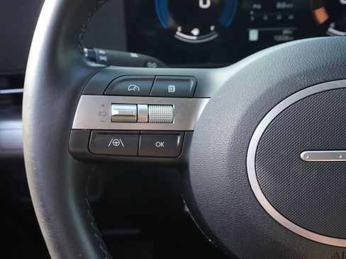 Used 2025 Hyundai Kona SEL AWD/4WD image 34