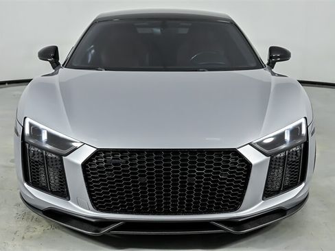 Used 2017 Audi R8 V10 w/ Carbon Exterior Package AWD/4WD image 5
