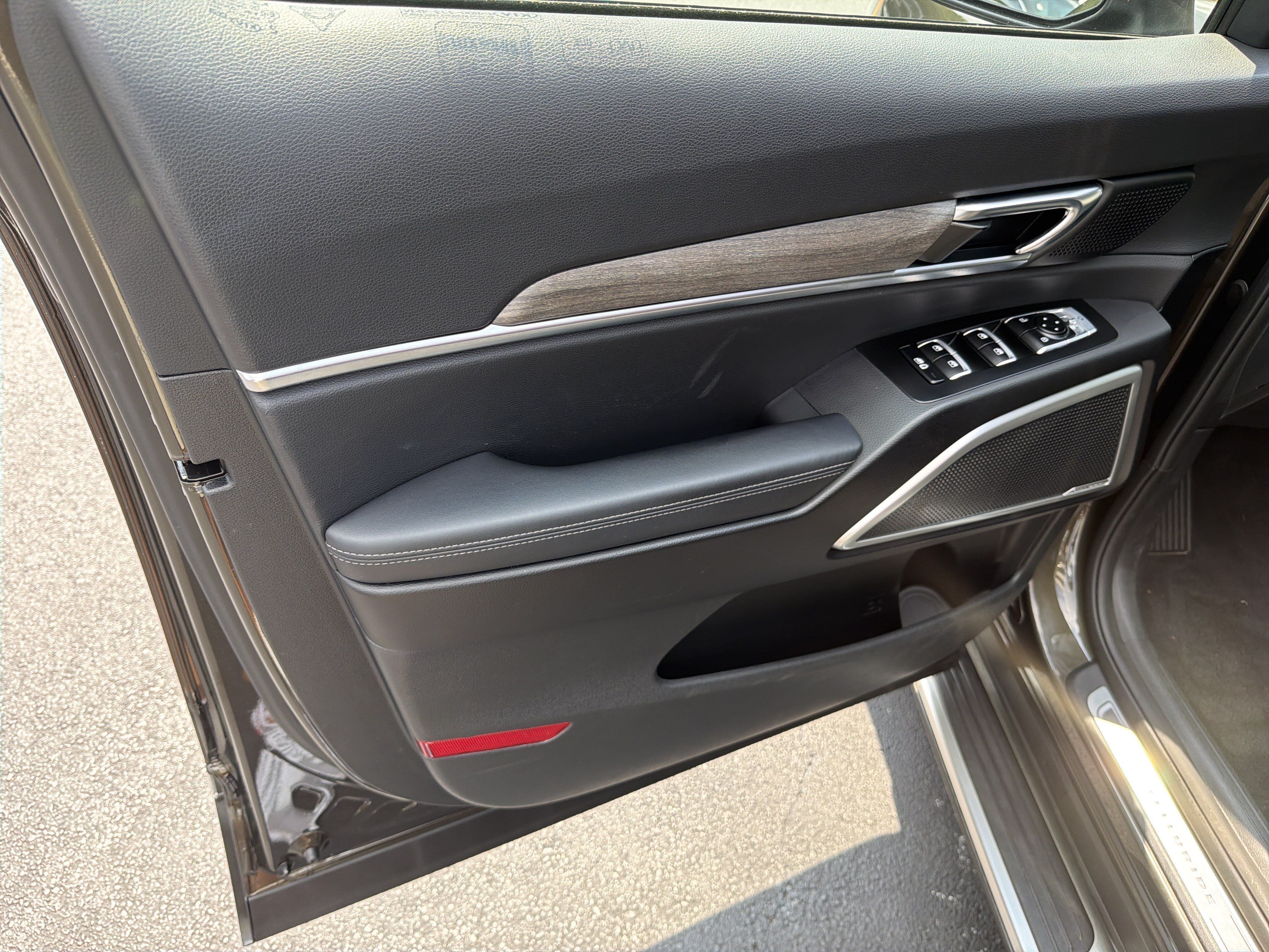 Used 2020 Kia Telluride EX w/ EX Premium Package FWD image 10