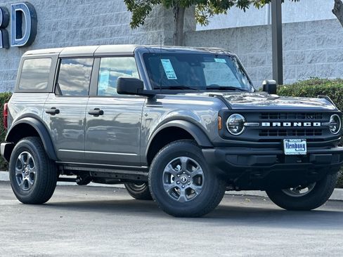 New 2025 Ford Bronco Big Bend image 2