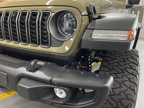 New 2026 Jeep Wrangler Unlimited Rubicon 392 w/ Quick Order Package 27X Moab AWD/4WD image 11