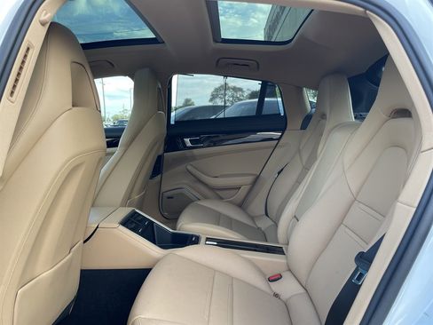 Used 2018 Porsche Panamera 4 image 23