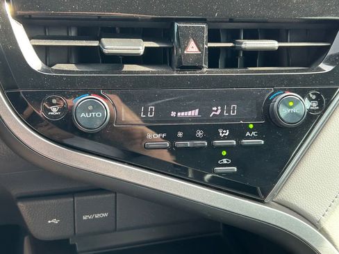 Used 2023 Toyota Camry LE FWD image 28