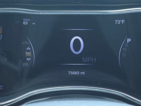 Used 2021 Jeep Grand Cherokee Limited image 31