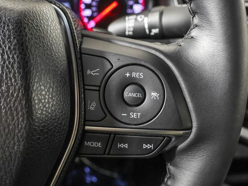 Used 2018 Toyota Camry XSE image 28