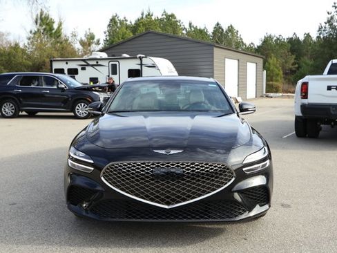 Used 2025 Genesis G70 2.5T image 2