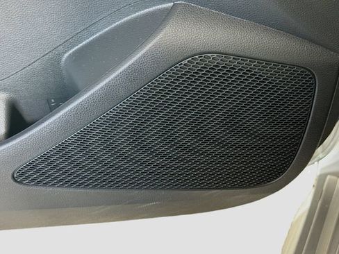 Certified 2021 Toyota Corolla LE FWD image 14