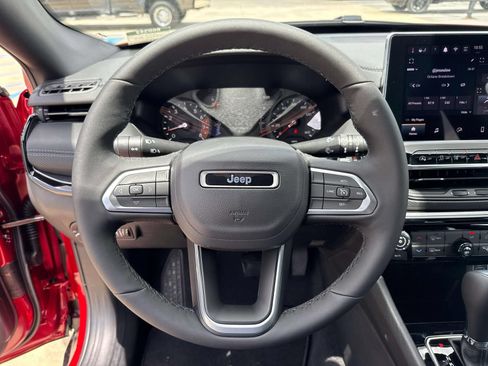 New 2026 Jeep Compass Latitude AWD/4WD image 20