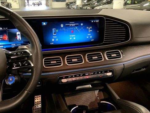 Used 2025 Mercedes-Benz GLE 53 AMG AMG GLE 53 image 6
