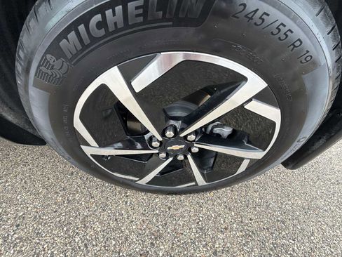 Certified 2024 Chevrolet Equinox EV LT w/ LPO, Trailering Package AWD/4WD image 31