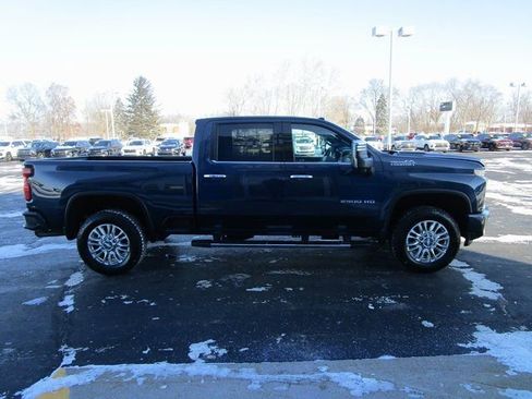 Used 2020 Chevrolet Silverado 2500 High Country image 6