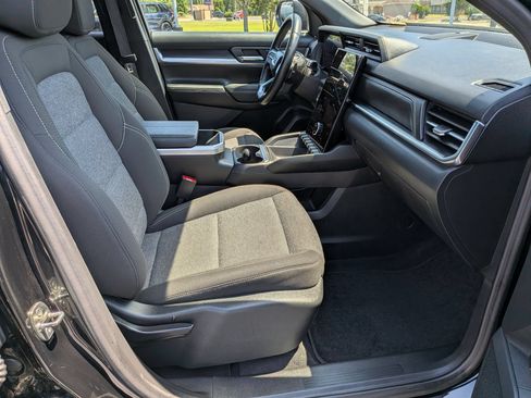 Used 2025 GMC Terrain Elevation AWD/4WD image 36