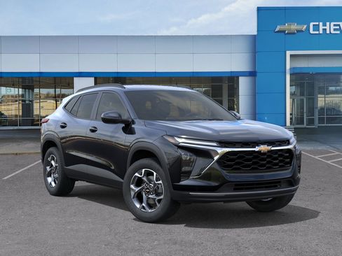 New 2026 Chevrolet Trax LT FWD image 8