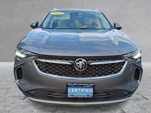 Certified 2022 Buick Envision Avenir w/ Technology Package II image 3