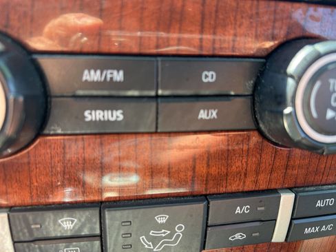 Used 2010 Ford F150 Lariat image 31