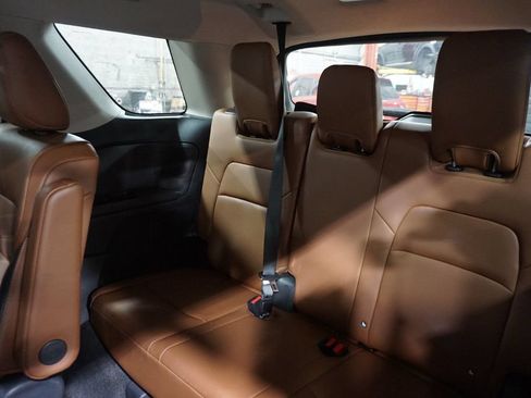 Used 2023 Nissan Pathfinder Platinum AWD/4WD image 16