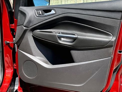 Used 2015 Ford Escape SE FWD image 23