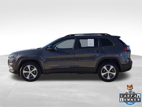 Used 2022 Jeep Cherokee Limited image 4